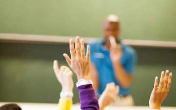 الشكر على بقاء الأمانة عشرين عاماً